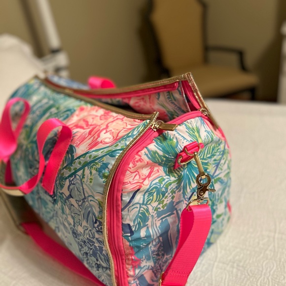 Lilly Pulitzer Convertible Weekender Garment Duffel Bag “Bohemian Wueen - Picture 4 of 8